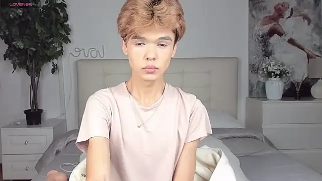 Felix Rey online show from 10.07.25