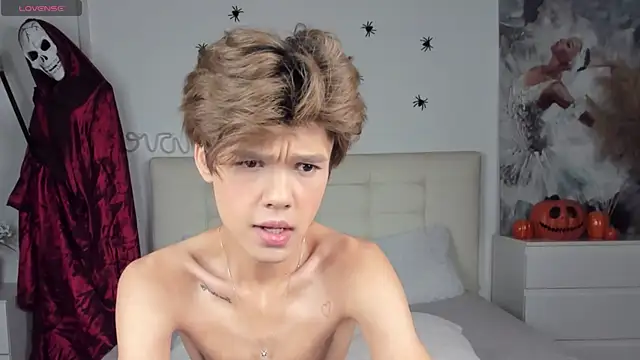 Felix Rey online show from 11.01.25