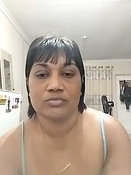 Snapshot of sexysam1985 chatting on 10.29.25 sexysam1985 online show from 10.29.25