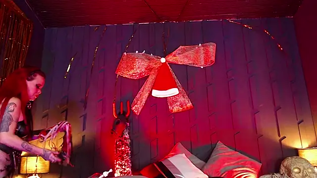 MorganaCrowley online show from 12.19.24