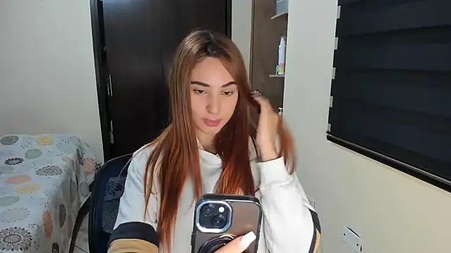 Amy Walker online show from 10.03.25