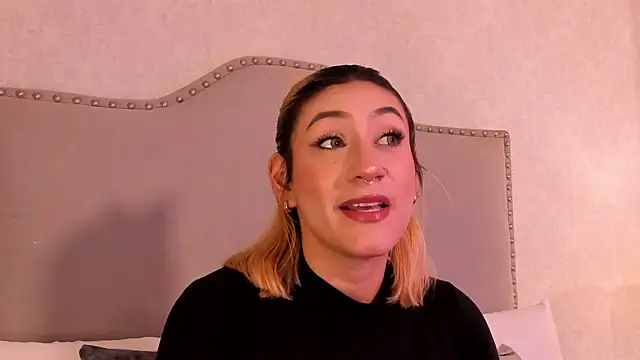 Emily robertss online show from 09.29.25