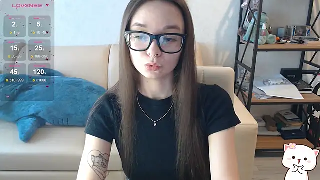 Snapshot of Amarieni chatting on 01.12.25 Amarieni online show from 01.12.25