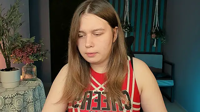 Snapshot of FioraMarmoris chatting on 09.30.25 FioraMarmoris online show from 09.30.25