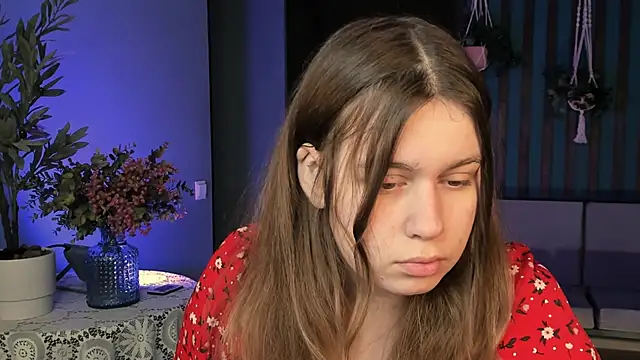 Snapshot of FioraMarmoris chatting on 10.12.25 FioraMarmoris online show from 10.12.25