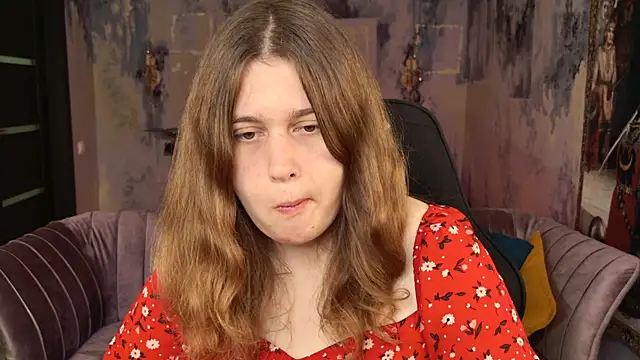 Snapshot of FioraMarmoris chatting on 10.24.25 FioraMarmoris online show from 10.24.25