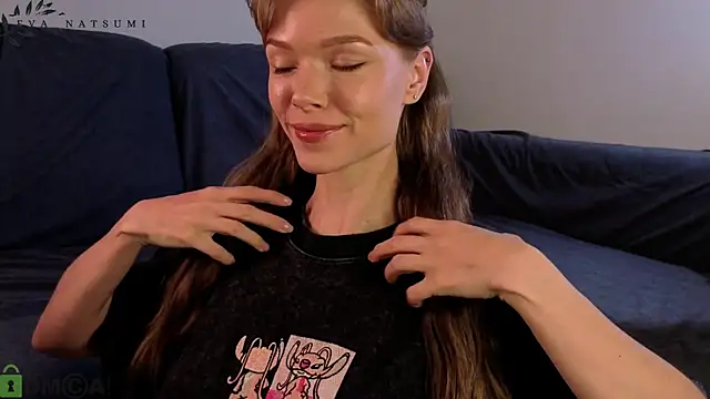 Snapshot of Eva_Natsumi chatting on 10.20.25 Eva Natsumi online show from 10.20.25