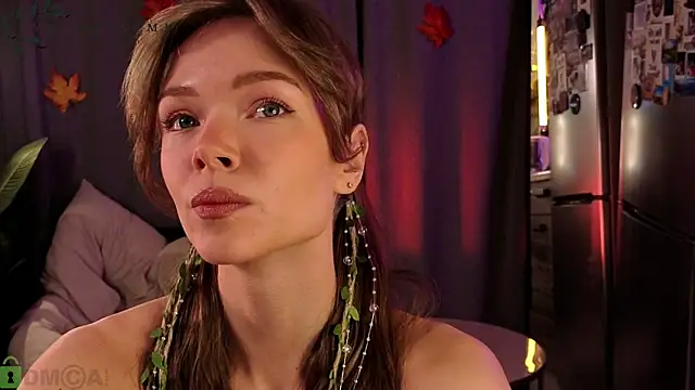 Snapshot of Eva_Natsumi chatting on 11.03.25 Eva Natsumi online show from 11.03.25