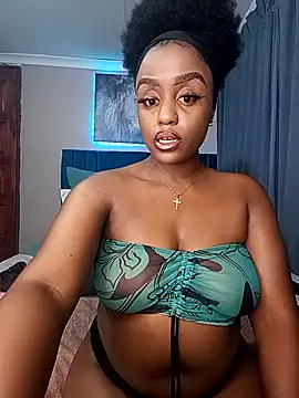 Snapshot of Queen-Chocolate chatting on 02.25.26 Queen-Chocolate online show from 02.25.26