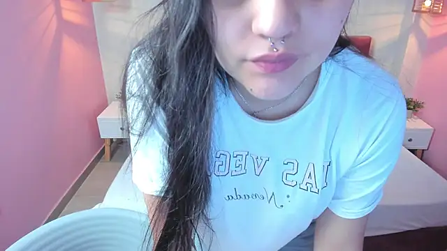 Lili Monroy online show from 02.18.25