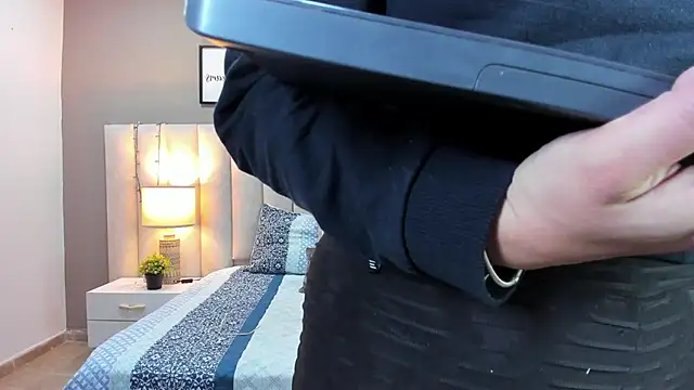 Snapshot of sara_parker069 chatting on 10.09.25 sara parker069 online show from 10.09.25