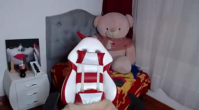 evangelineblossom03 online show from 03.19.25