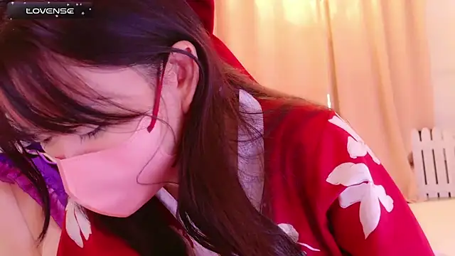 maii- online show from 03.04.25