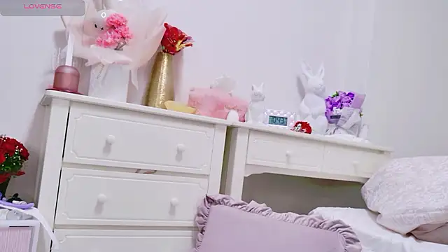 maii- online show from 04.07.26