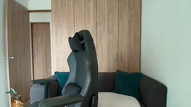 Snapshot of Kasandra_Mature_ chatting on 02.05.25 Kasandra Mature online show from 02.05.25