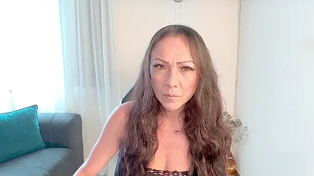 Snapshot of Kasandra_Mature_ chatting on 09.10.25 Kasandra Mature online show from 09.10.25