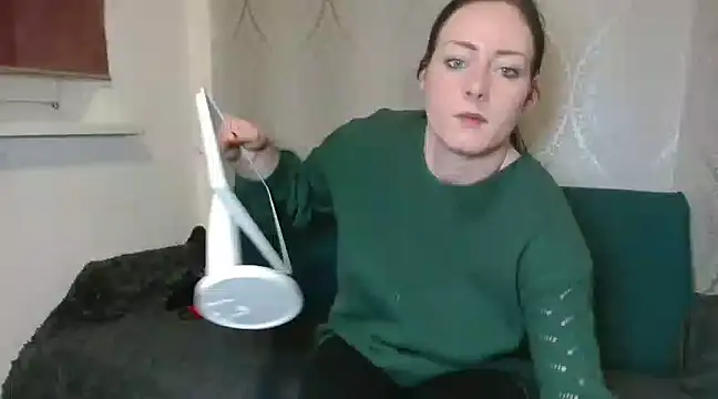 Jasmin-White online show from 12.20.24