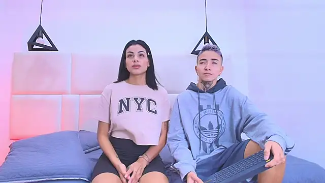 Snapshot of Tinny_and_Candy chatting on 03.18.25 Tinny and Candy online show from 03.18.25