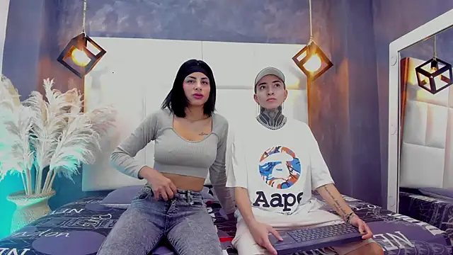 Snapshot of Tinny_and_Candy chatting on 10.22.25 Tinny and Candy online show from 10.22.25