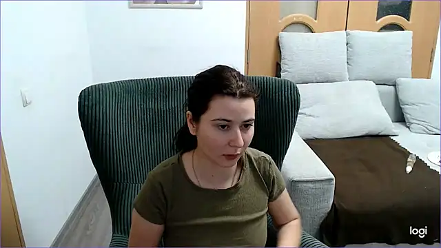 VioletaFlower7 online show from 02.24.26