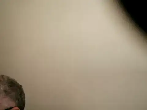 Snapshot of 100Tauros chatting on 03.02.25 100Tauros online show from 03.02.25