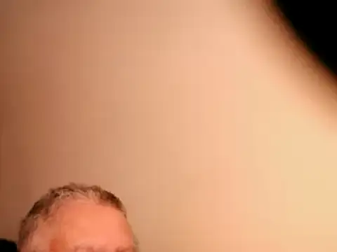 Snapshot of 100Tauros chatting on 03.03.25 100Tauros online show from 03.03.25