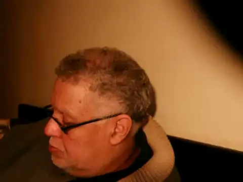 Snapshot of 100Tauros chatting on 03.21.25 100Tauros online show from 03.21.25