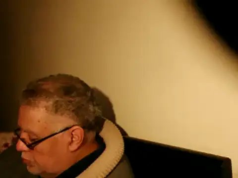 Snapshot of 100Tauros chatting on 03.22.25 100Tauros online show from 03.22.25