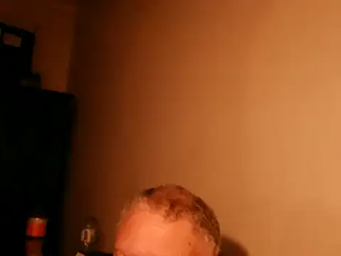 Snapshot of 100Tauros chatting on 10.11.25 100Tauros online show from 10.11.25