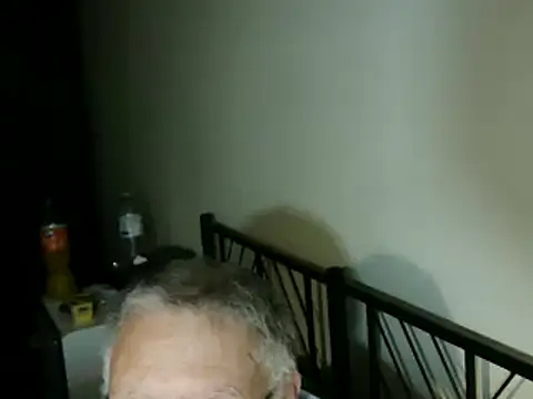 Snapshot of 100Tauros chatting on 10.22.25 100Tauros online show from 10.22.25