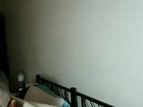 Snapshot of 100Tauros chatting on 11.06.25 100Tauros online show from 11.06.25