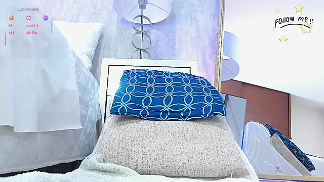 meily soon online show from 10.14.25