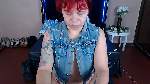 Snapshot of VioletaaaSlave chatting on 06.21.26 VioletaaaSlave online show from 06.21.26