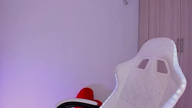 Snapshot of liaqueen610 chatting on 02.06.25 liaqueen610 online show from 02.06.25