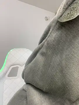 Snapshot of liaqueen610 chatting on 03.22.25 liaqueen610 online show from 03.22.25