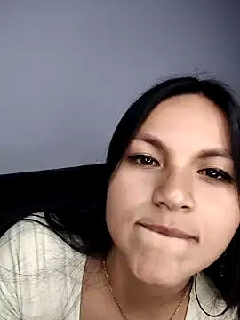 Snapshot of Zafiroweb09 chatting on 10.29.25 Zafiroweb09 online show from 10.29.25