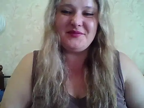 Snapshot of ParisMimi chatting on 05.16.26 ParisMimi online show from 05.16.26
