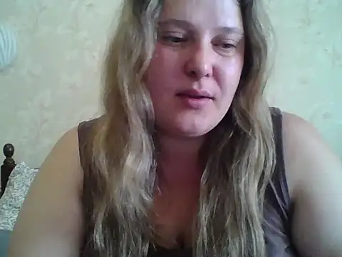 Snapshot of ParisMimi chatting on 05.19.26 ParisMimi online show from 05.19.26