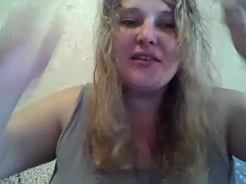 Snapshot of ParisMimi chatting on 05.21.26 ParisMimi online show from 05.21.26