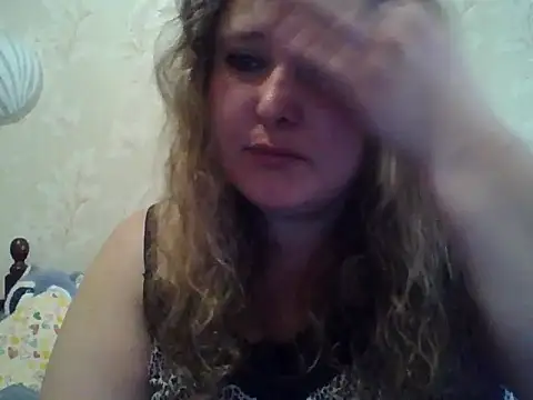 Snapshot of ParisMimi chatting on 06.06.26 ParisMimi online show from 06.06.26