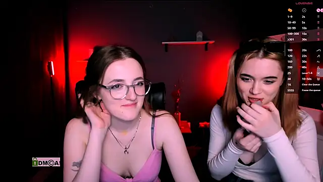 liana kisses online show from 03.05.25