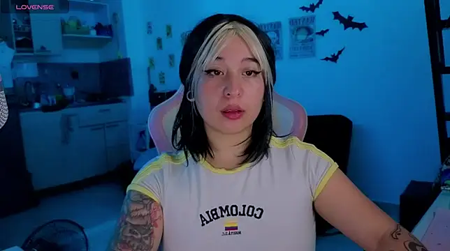 Snapshot of FernandaOrtegaaa chatting on 06.18.26 FernandaOrtegaaa online show from 06.18.26