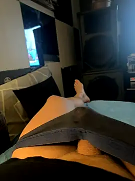 Snapshot of MatthewEmme chatting on 10.20.25 MatthewEmme online show from 10.20.25