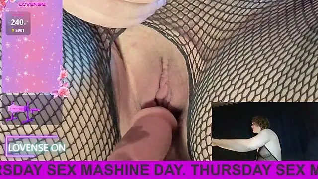 PernillaGirl online show from 11.20.25