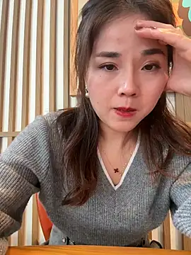 Efangfang online show from 12.23.24