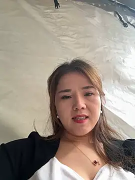 Efangfang online show from 12.24.24