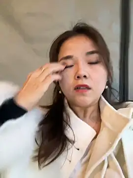 Efangfang online show from 12.24.24