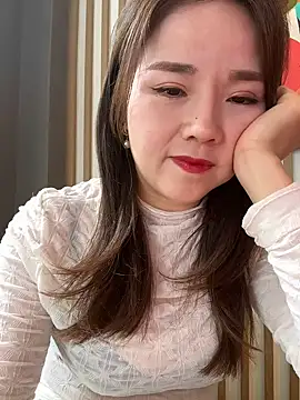 Efangfang online show from 02.06.25