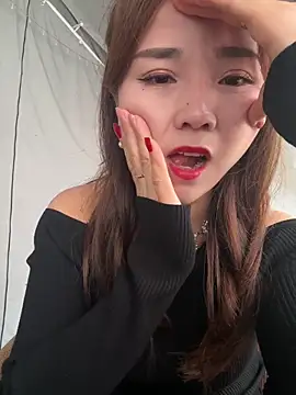 Efangfang online show from 03.05.25