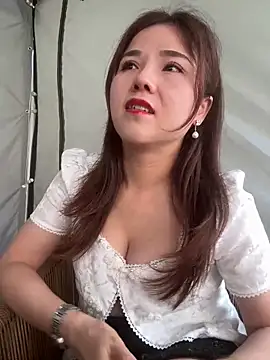 Efangfang online show from 03.14.25